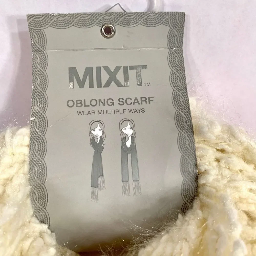 SOFT IVORY OBLONG SCARF by LETS SNUGGLE MIXIT